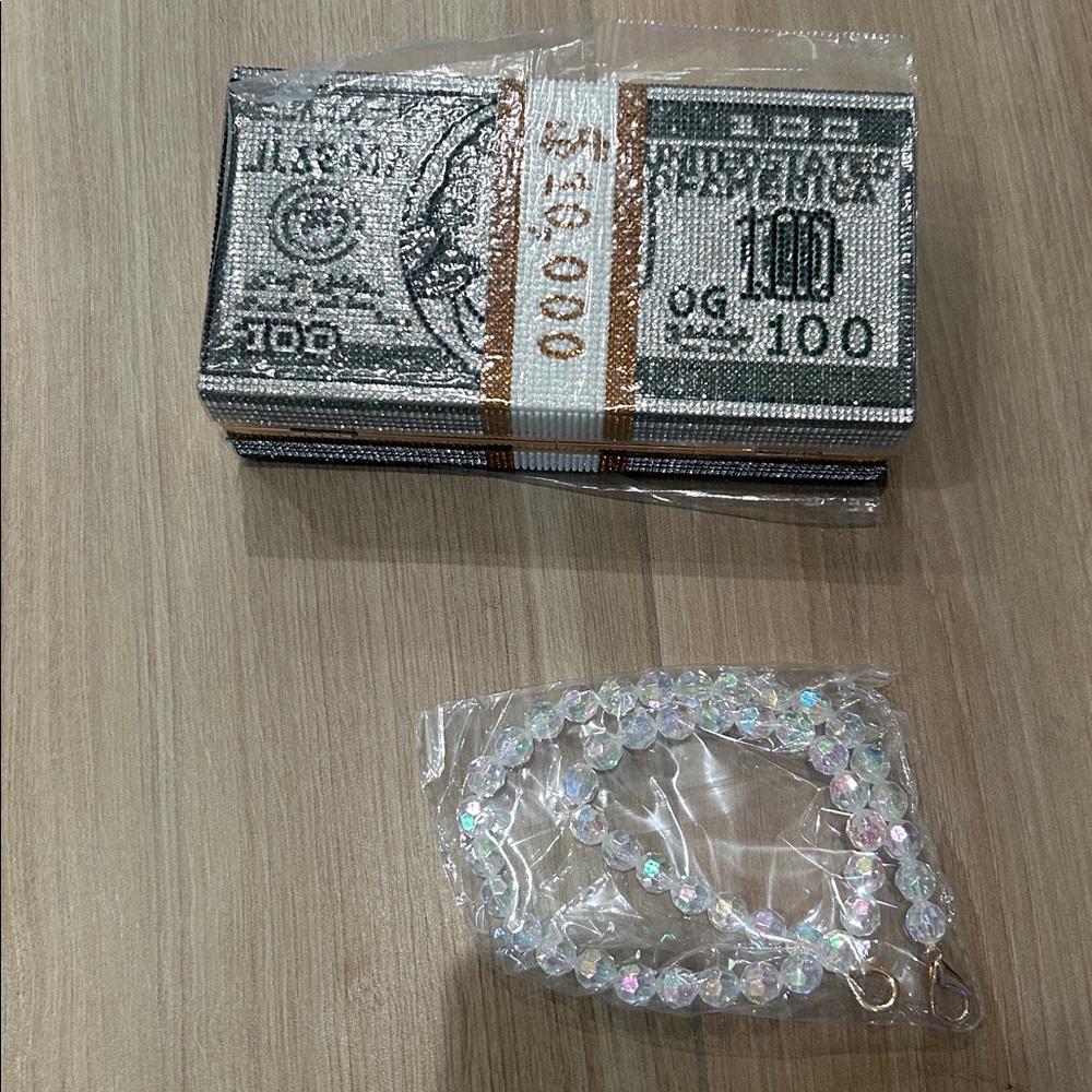 Rhinestone Money Clutch-NWT - Picture 9 of 9
